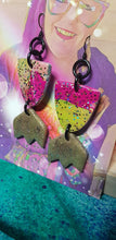 Load image into Gallery viewer, Gold glitter tulip handmade earrings polymer clay