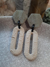 Load image into Gallery viewer, Linen stud handmade earrings polymer clay earthy
