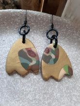 Load image into Gallery viewer, Gold tulips dangle handmade earrings polymer clay earthy
