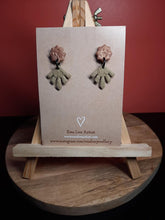 Load image into Gallery viewer, Tan starburst stud handmade earrings polymer clay earthy
