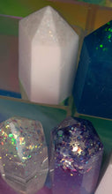 Load image into Gallery viewer, Resin crystal set in frozen ice tones