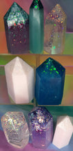 Load image into Gallery viewer, Resin crystal set in frozen ice tones