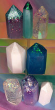 Load image into Gallery viewer, Resin crystal set in frozen ice tones