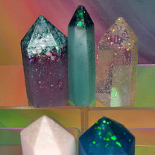 Load image into Gallery viewer, Resin crystal set in frozen ice tones
