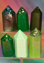 Load image into Gallery viewer, Resin crystal set in earthy green & mint tones