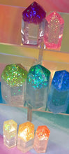 Load image into Gallery viewer, Resin crystal set in rainbow clear tones