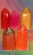 Load image into Gallery viewer, Resin crystal set in tropical sunset tones