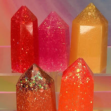 Load image into Gallery viewer, Resin crystal set in tropical sunset tones