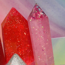 Load image into Gallery viewer, Resin crystal set in red & pink tones