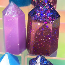 Load image into Gallery viewer, Resin crystal set in blues & purples