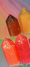 Load image into Gallery viewer, Resin crystal set in tropical sunset tones