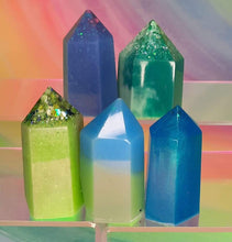 Load image into Gallery viewer, Resin crystal set in blue & green tones