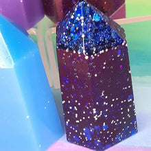 Load image into Gallery viewer, Resin crystal set in blues & purples