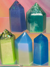 Load image into Gallery viewer, Resin crystal set in blue & green tones