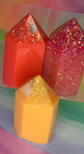 Load image into Gallery viewer, Resin crystal set in sunset tones