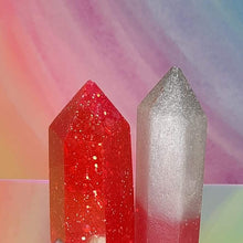 Load image into Gallery viewer, Resin crystal set in red & pink tones