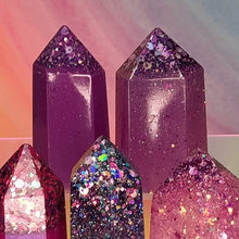 Load image into Gallery viewer, Resin crystal set in magenta purple tones