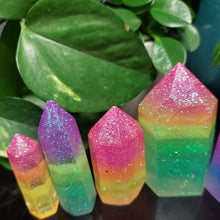 Load image into Gallery viewer, Resin crystal set in layered glitter tones
