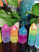 Load image into Gallery viewer, Resin crystal set in layered glitter tones