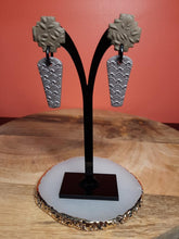 Load image into Gallery viewer, Umber stud handmade earrings polymer clay earthy
