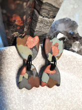 Load image into Gallery viewer, Tulips stud handmade earrings polymer clay earthy
