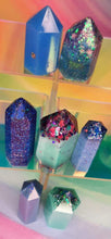 Load image into Gallery viewer, Resin crystal set in ocean tones
