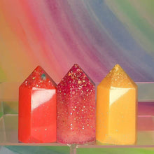 Load image into Gallery viewer, Resin crystal set in sunset tones
