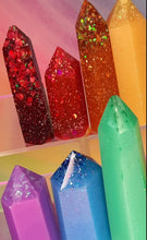 Load image into Gallery viewer, Resin crystal set in rainbow tones
