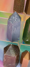 Load image into Gallery viewer, Resin crystal set in gold &amp; earthy tones

