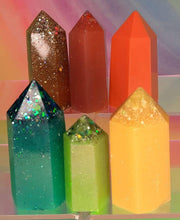 Load image into Gallery viewer, Resin crystal set in summer fruit tones

