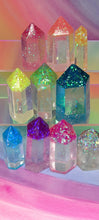 Load image into Gallery viewer, Resin crystal set in rainbow glitter clear tones
