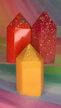 Load image into Gallery viewer, Resin crystal set in sunset tones

