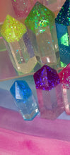 Load image into Gallery viewer, Resin crystal set in rainbow glitter clear tones
