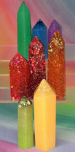 Load image into Gallery viewer, Resin crystal set in rainbow tones
