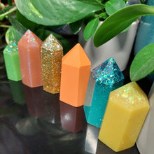 Load image into Gallery viewer, Resin crystal set in summer fruit tones
