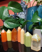 Load image into Gallery viewer, Resin crystal set in Autumn amber tones

