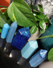 Load image into Gallery viewer, Resin crystal set in midnight blue tones
