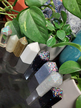 Load image into Gallery viewer, Resin crystal set in black white &amp; gold tones
