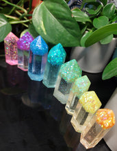 Load image into Gallery viewer, Resin crystal set in rainbow clear tones
